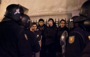 Arrestan a 45 personas tras protesta en España