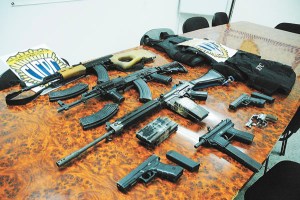 Localizan nuevo arsenal de armas en Ciudad Bolívar