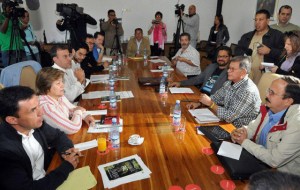 Proceso de paz colombiano aborda fase clave en medio de tensión con Venezuela