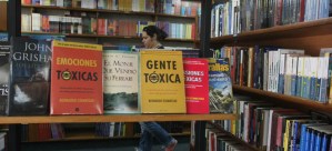 ¿Por qué han cerrado 80% de las librerías en Venezuela?