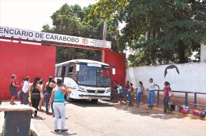 Se autosecuestran 17 mujeres dentro del penal de Tocuyito