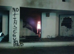 Incendian sede del Consejo Nacional Electoral de Maracaibo