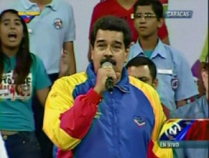 Maduro creó Consulta Nacional para la Calidad Educativa y la Federación de Estudiantes de Educación Media