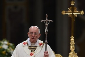 El papa Francisco lavará pies a discapacitados y ancianos el Jueves Santo