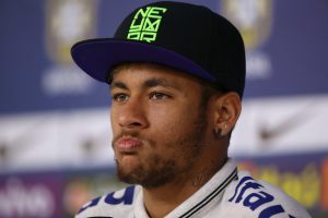 La terrible reacción de Neymar mientras se disputaba el Brasil vs Alemania