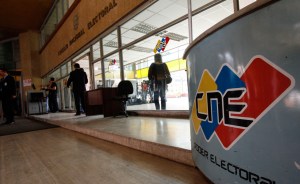 Súmate: CNE ya está en retraso para cumplir con la convocatoria a elecciones de AN y Parlatino