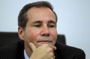 Informe desvela cómo supuestos asesinos del fiscal Nisman fingieron suicidio
