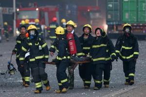 Almacén de Tianjin tenía al menos 3.000 toneladas de productos peligrosos