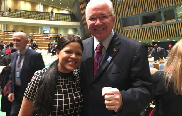 María Gabriela Chavez, embajadora alterna y Rafael Ramírez, embajador titular de Venezuela en la ONU / Foto @VTVcanal8  