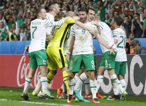 Irlanda vence 1-0 a Italia y jugará con Francia en octavos de la Eurocopa