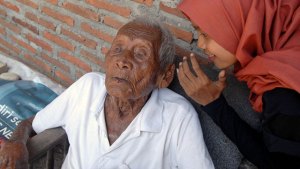 “Yo sólo quiero morir”, el deseo del hombre más viejo del mundo tras cumplir 146 años