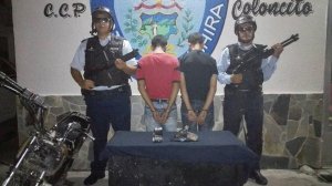 Detienen a un soldado del Ejército en Táchira por atracar en barricada