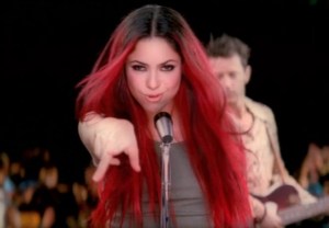 ¡Antes de Waka-Waka y Piqué! Revelan video de una Shakira “jojotica” moviendo las caderas