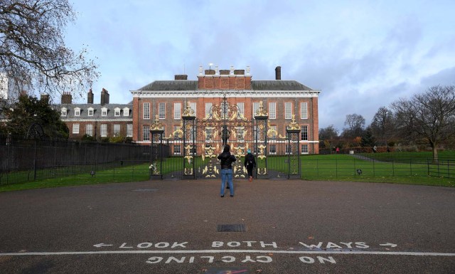 Britain's Kensington Palace, where Prince Harry and his fiance Meghan Markle will live when they are married, is seen in London, Britain, November 27, 2017. REUTERS/Toby Melville
