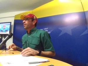 Capriles: Sin apoyo internacional no habrá solución económica