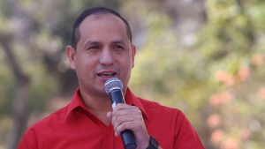¡El colmo! Ministro Velásquez responsabiliza a la oposición por rotura de tubería