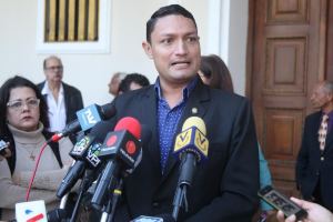 Diputado Domínguez denunció al gobernador Lacava por irregularidades en la explotación de oro en Carabobo