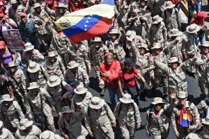 Maduro ordena incorporar a los milicianos más jóvenes como tropa regular de las FAN