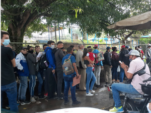 Las colas para el Saime en Táchira, un caldo de cultivo para el coronavirus