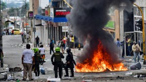 Disidencias de Farc, ELN y el “Movimiento Bolivariano” estarían detrás del vandalismo en Colombia
