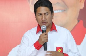 Condenaron a cuatro años de prisión al líder del partido Perú Libre