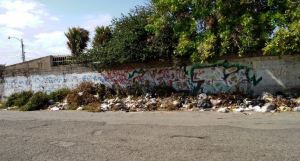 Vecinos denuncian la acumulación de basura en el sector Rafael Urdaneta en Maracaibo (FOTOS)