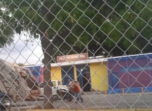Lara: chavistas desvalijan sede de la alcaldía de Torres tras haber perdido las elecciones (FOTO)