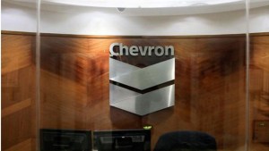 Exclusive-U.S. weighs Chevron request to take Venezuela oil for debt payments -sources