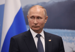 Putin dice que no tiene previsto decretar la ley marcial en Rusia