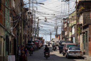 Sistema eléctrico en Venezuela necesitaría 10 mil millones de dólares “para empezar” recuperación