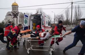 Ciudad ucraniana devastada por rusos necesita corredor humanitario para evacuar a sus residentes