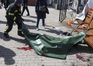 Rusia acusa a Ucrania de haber disparado intencionalmente contra estación de tren de Kramatorsk