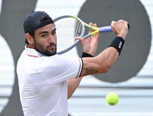 Matteo Berrettini “se cae” de Wimbledon por Covid-19