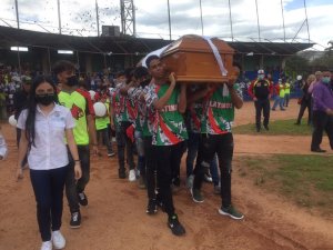 Conmoción en Táchira: Al grito de “campeón, campeón” despidieron a joven promesa del béisbol (FOTOS)