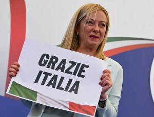 Guaidó felicitó a Giorgia Meloni, elegida como nueva primera ministra de Italia