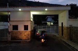 Banda criminal madrugó a un hotel en Turmero y robó a todos sus huéspedes