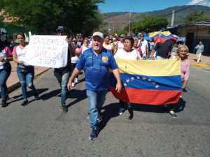 Docentes de Carabobo y Yaracuy volvieron a las calles por sus reivindicaciones laborales (VIDEO)