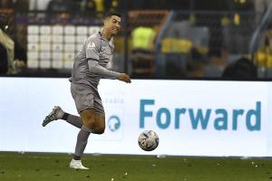 Cristiano Ronaldo anotó su primer gol oficial en el empate del Al Nassr