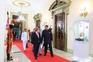 Primer ministro de San Vicente y las Granadinas visitó a Maduro en Miraflores