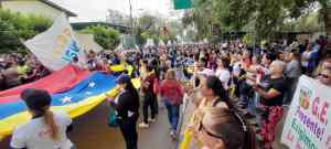 Docentes de Barinas marcharon hasta la Zona Educativa para denunciar acoso y amedrentamiento