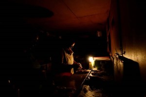 Punto Fijo comenzó la semana en oscuridad: Varios sectores registran hasta más de 24 horas sin electricidad
