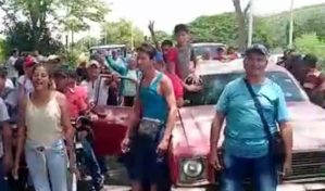 Protestaron en Barinas porque la bomba de gasolina de Barrancas pasó a ser internacional (VIDEO)