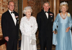 Por qué Camila Parker-Bowles es Reina Consorte y Felipe de Edimburgo no fue rey