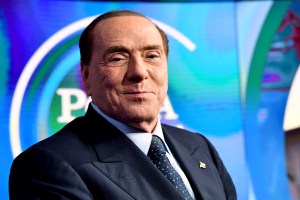 Berlusconi y su vida escandalosa: poder, declaraciones violentas y fiestas “bunga bunga”
