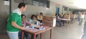 Retraso y abstención: los obstáculos en la segunda jornada de las elecciones de la UCV