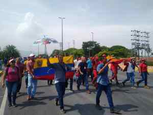 ¡Hasta que aparezca Tellechea!: Trabajadores de la Refinería de Puerto La Cruz volvieron a protestar
