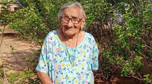 Cira Delia Fuenmayor, zuliana de 102 años que mantiene intactas la fe y la jovialidad