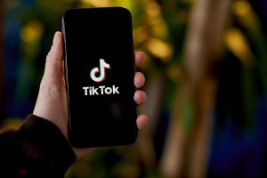 El motivo por el que Nueva York prohibió TikTok en dispositivos móviles gubernamentales
