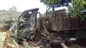Al menos 13 militares y una niña heridos al estrellarse convoy militar contra vivienda en Margarita