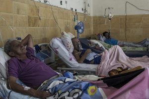 Olas de calor ponen contra las cuerdas a los hospitales públicos de Venezuela